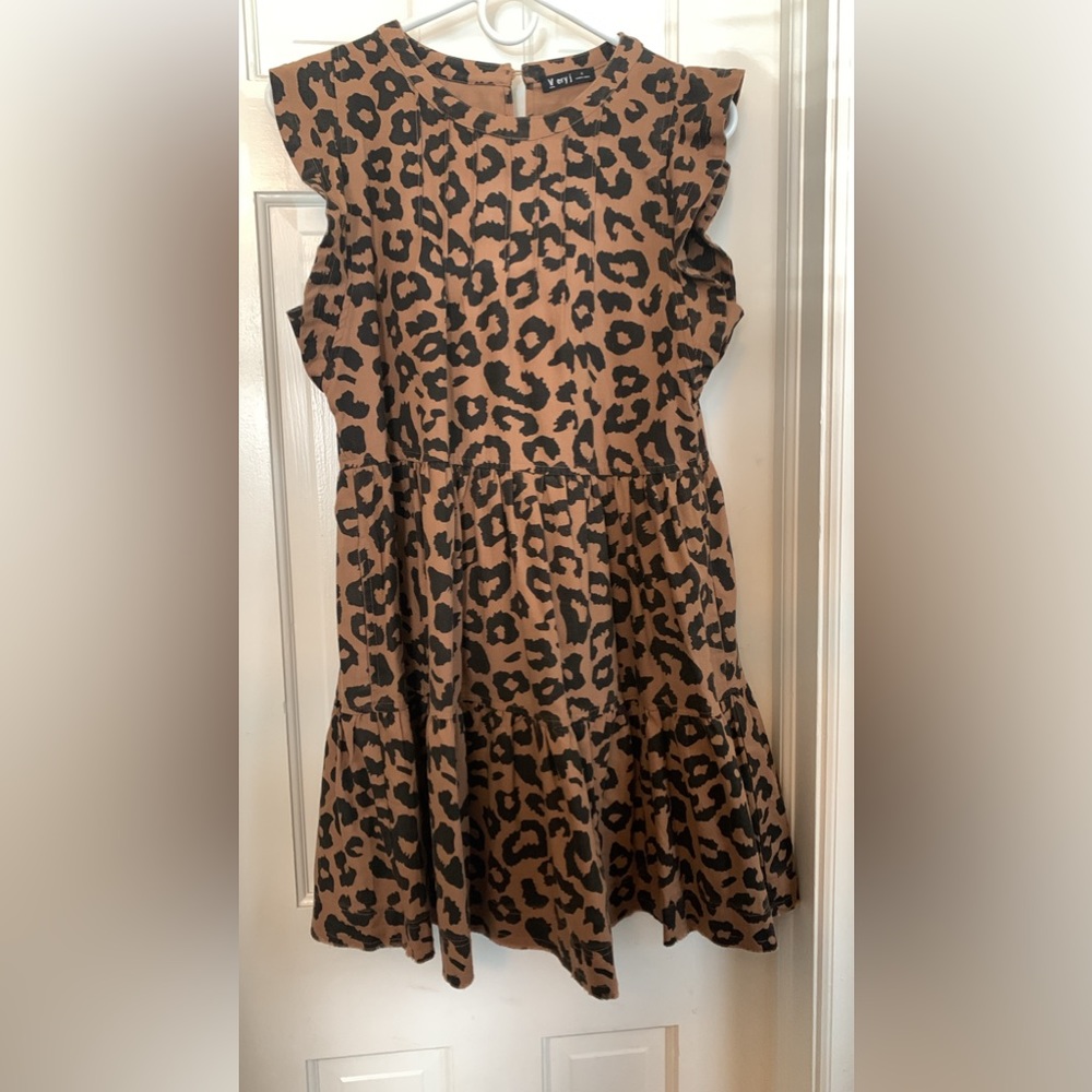 Very j cheetah linen cheetah dress. Size small. EUC